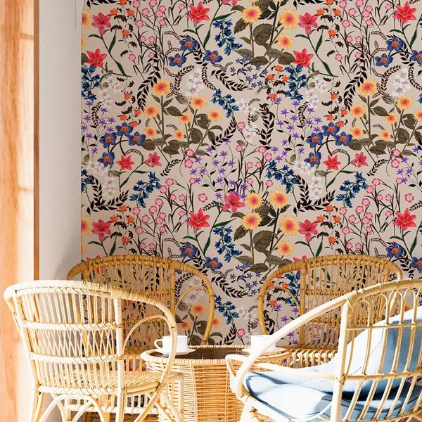 Floral Vivaz — ambiente com o papel de parede aplicado