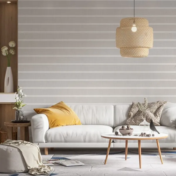 Listrado Horizontal Risk Areia — ambiente com o papel de parede aplicado