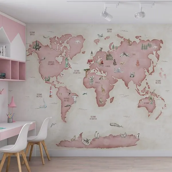 Mapa Mundi Infantil Rosa — ambiente com o papel de parede aplicado